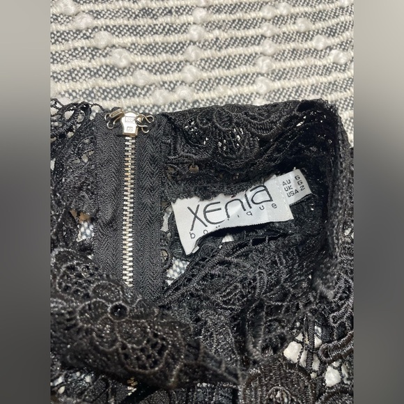 XENIA BOUTIQUE | Mini lace dress in black in Size 2 - Picture 8 of 10